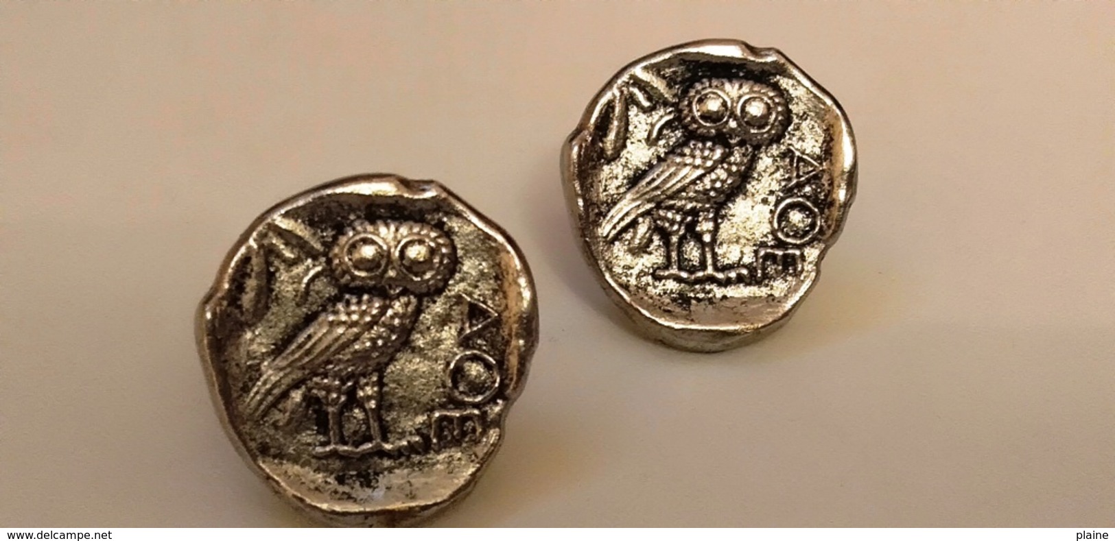 BOUTONS DE MANCHETTES METAL ARGENTE- THEME HIBOU - Boutons De Col /de Manchettes