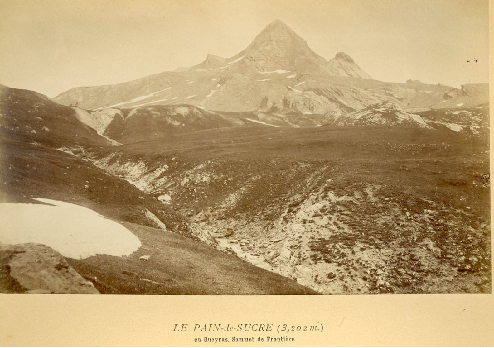 Le Pain De Sucre (3202 Mètres) En Queyras, Sommet De Frontière - Alte (vor 1900)