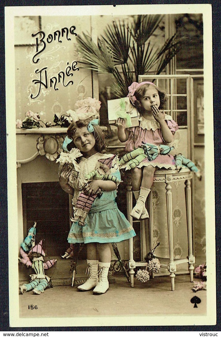 ENFANT - CP - 2 Fillettes Avec Des Marionnettes - " Bonne Année " - Circulé - Circulated - Gelaufen -191?. - Other & Unclassified