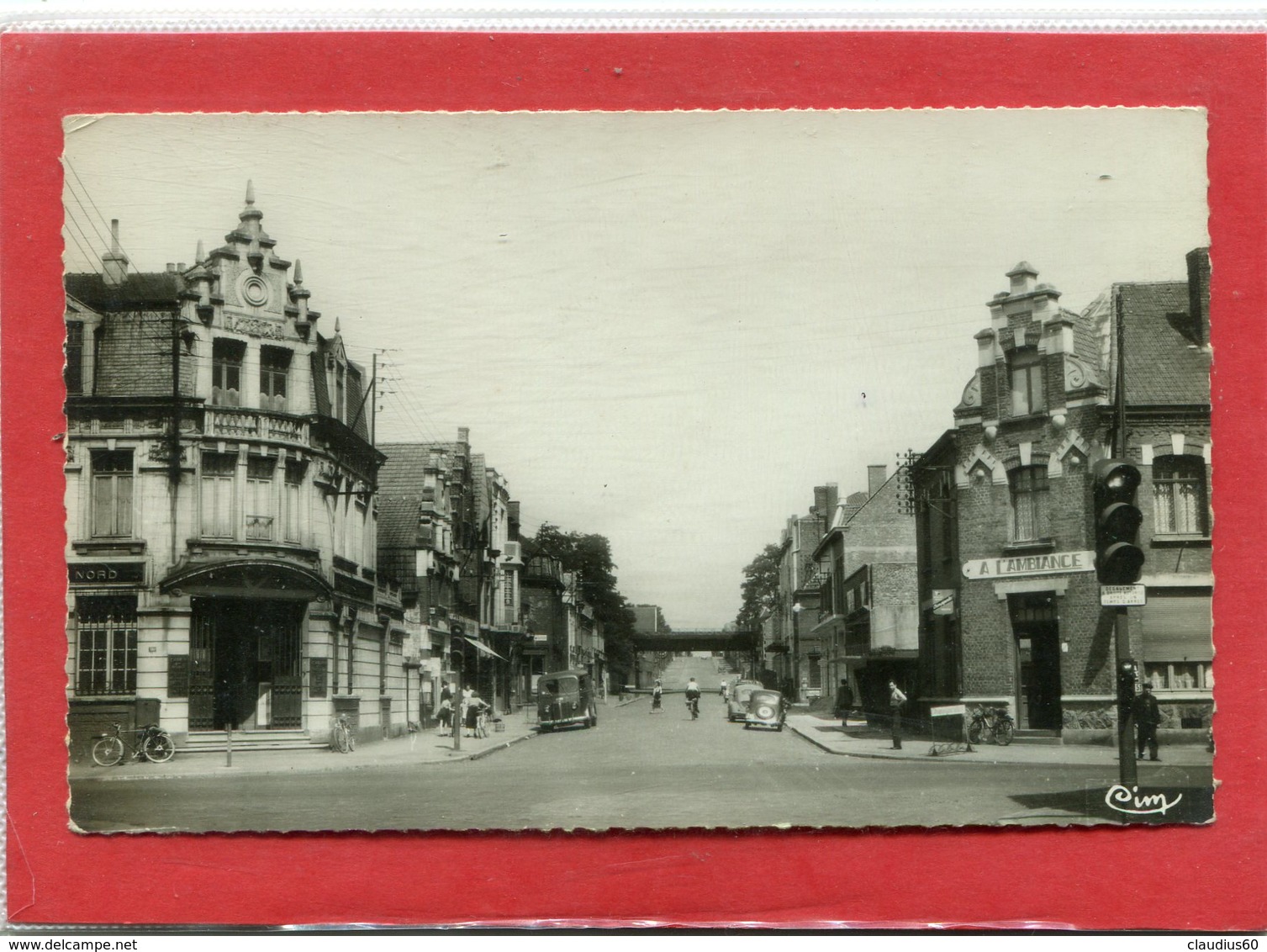 62  .LIEVIN  ,  Rue  VICTOR   HUGO   .cpsm  9 X 14 - Lievin