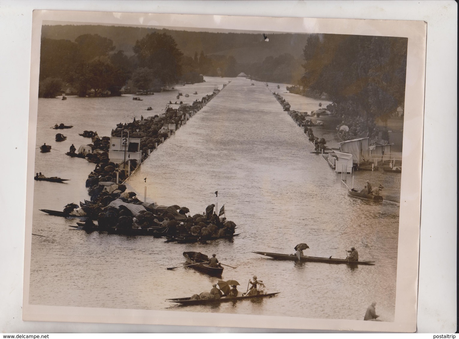 REGATTA HENLEY IN THE RAIN  25*20CM Fonds Victor FORBIN 1864-1947 - Deportes