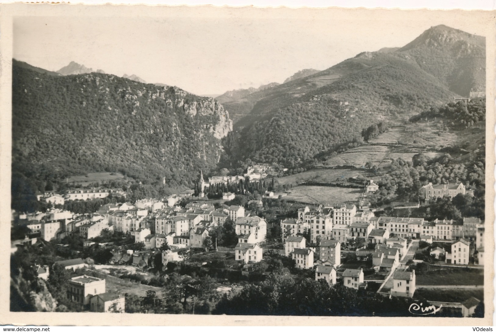 CPSM - France - (66) Pyrénées Orientales - Amélie-les-Bains - La Ville Dans Son Nid - Autres & Non Classés