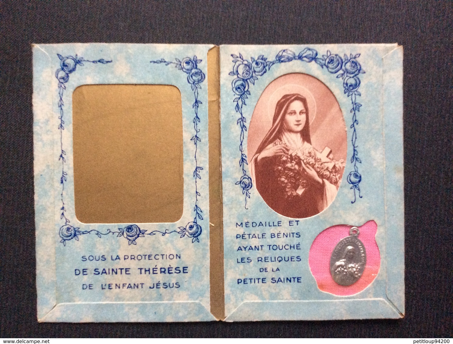 CARNET SOUVENIR DES ORPHELINS D’AUTEUIL SAINTE THÉRÈSE DE L’ENFANT JÉSUS  Médaille - Devotion Images