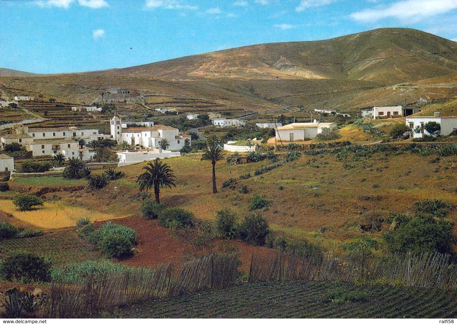 1 AK Insel Fuerteventura * Blick Auf Den Ort Betancuria - Einer Der Bedeutsamsten Orte Der Insel Fuerteventura * - Fuerteventura