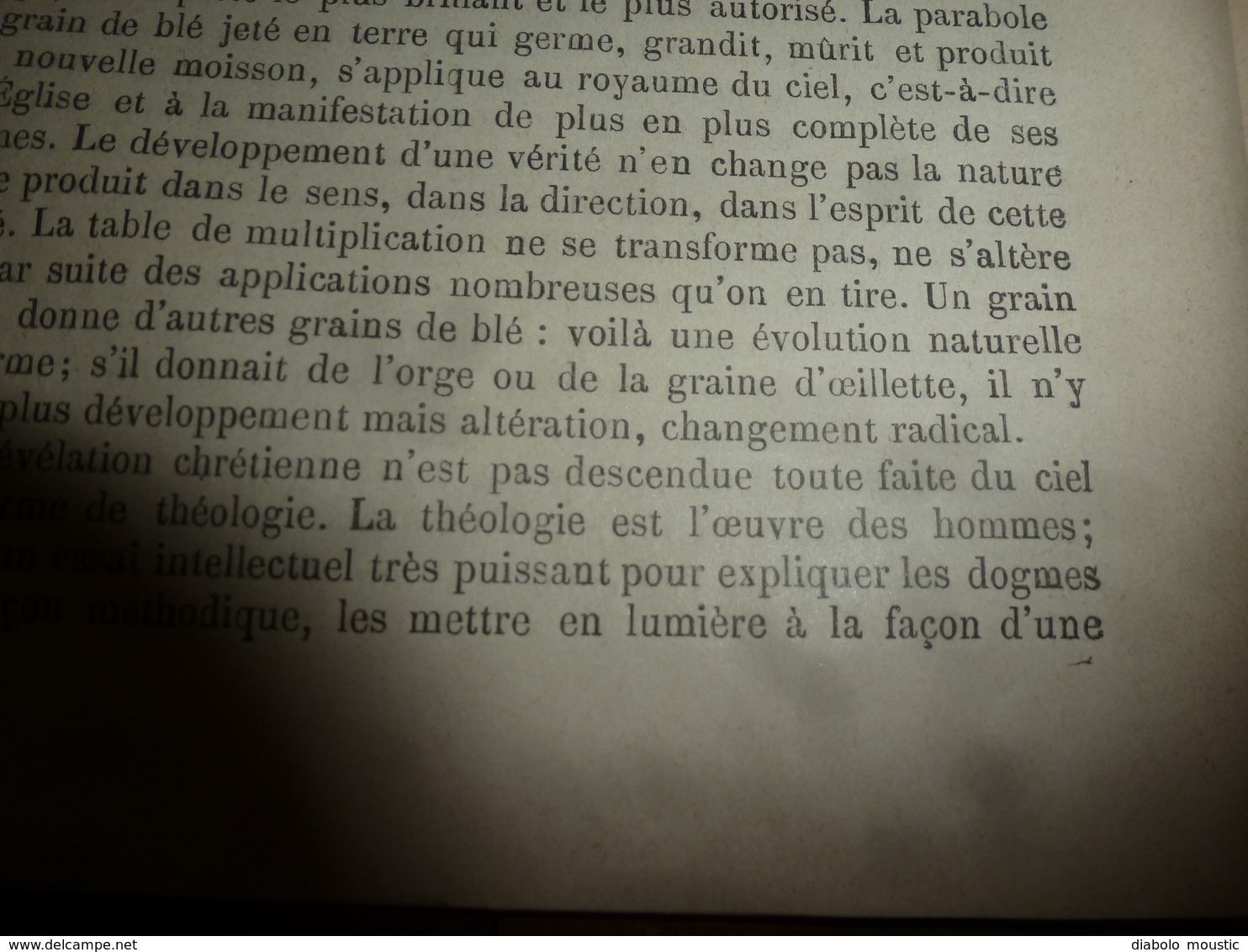 1897      L' ÉVOLUTIONNISME RELIGIEUX     à propos d'un ouvrage de A. Sabatier  (40 pages)