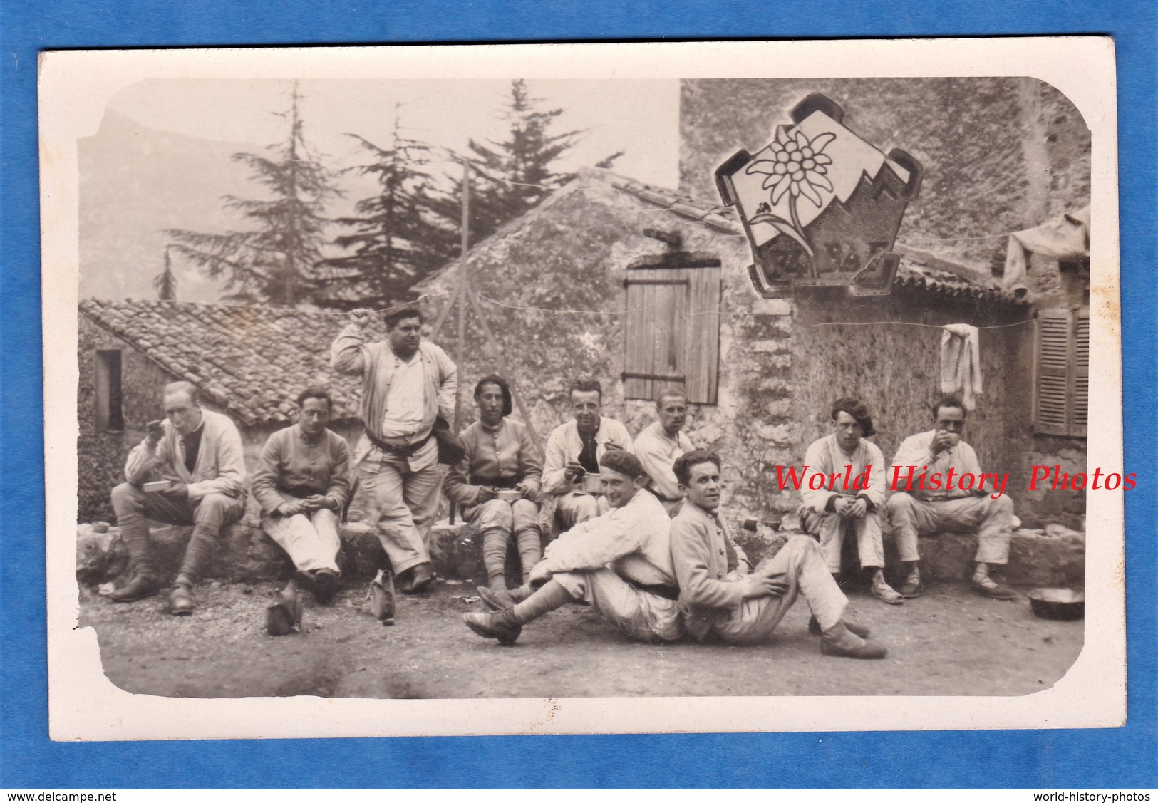 CPA Photo - à Situer - Portrait De Soldat Du 74e BAF Bataillon Alpin De Forteresse - Montage Avec Insigne - Autres & Non Classés