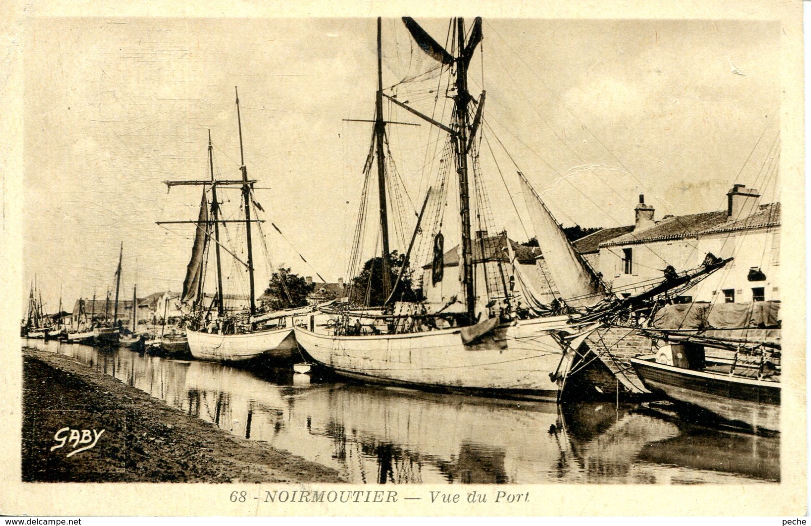 N°73423 -cpa Noirmoutier -vue Du Port- - Noirmoutier