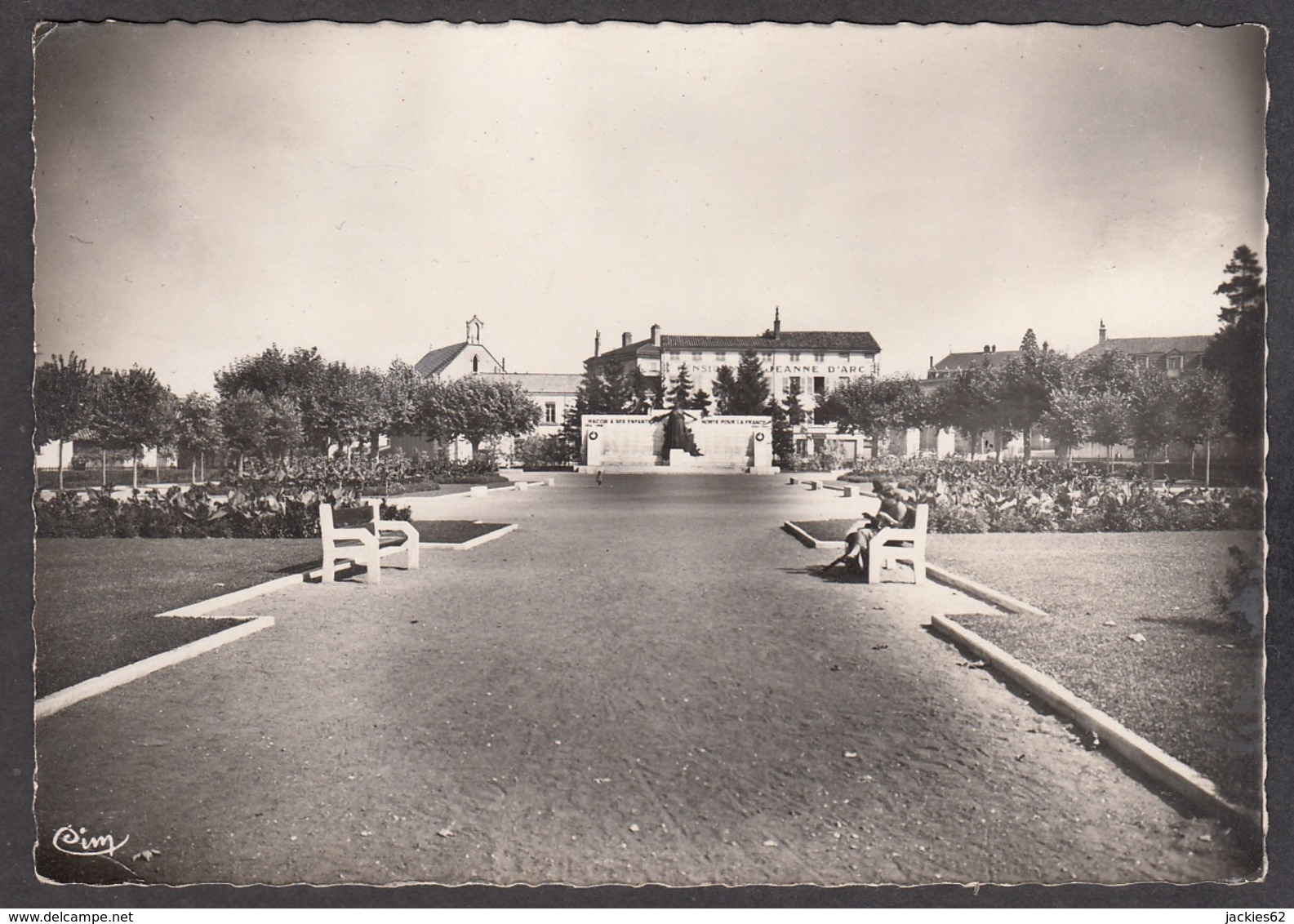 102322/ MACON, Square De La Paix, Monument Aux Morts - Macon