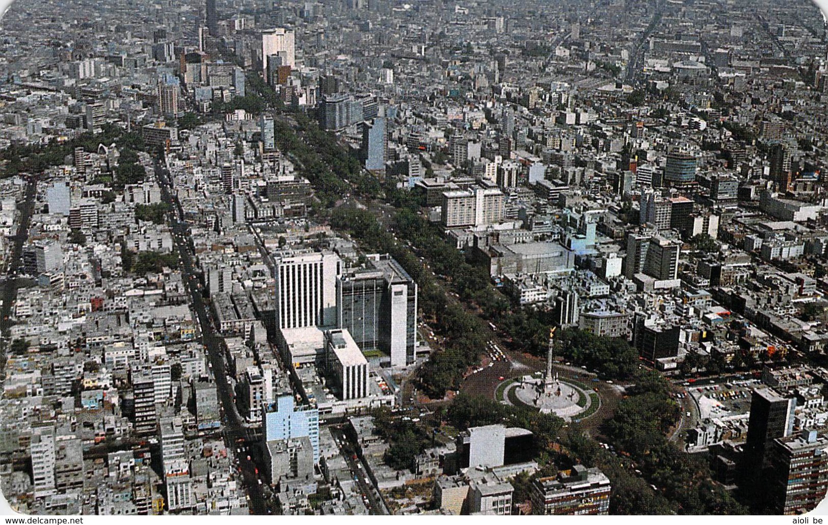 Air Vieuw Looking Down Reforma Blvd. From Independence Circle Towards The Northeast. Mexico,D.F. - Mexique