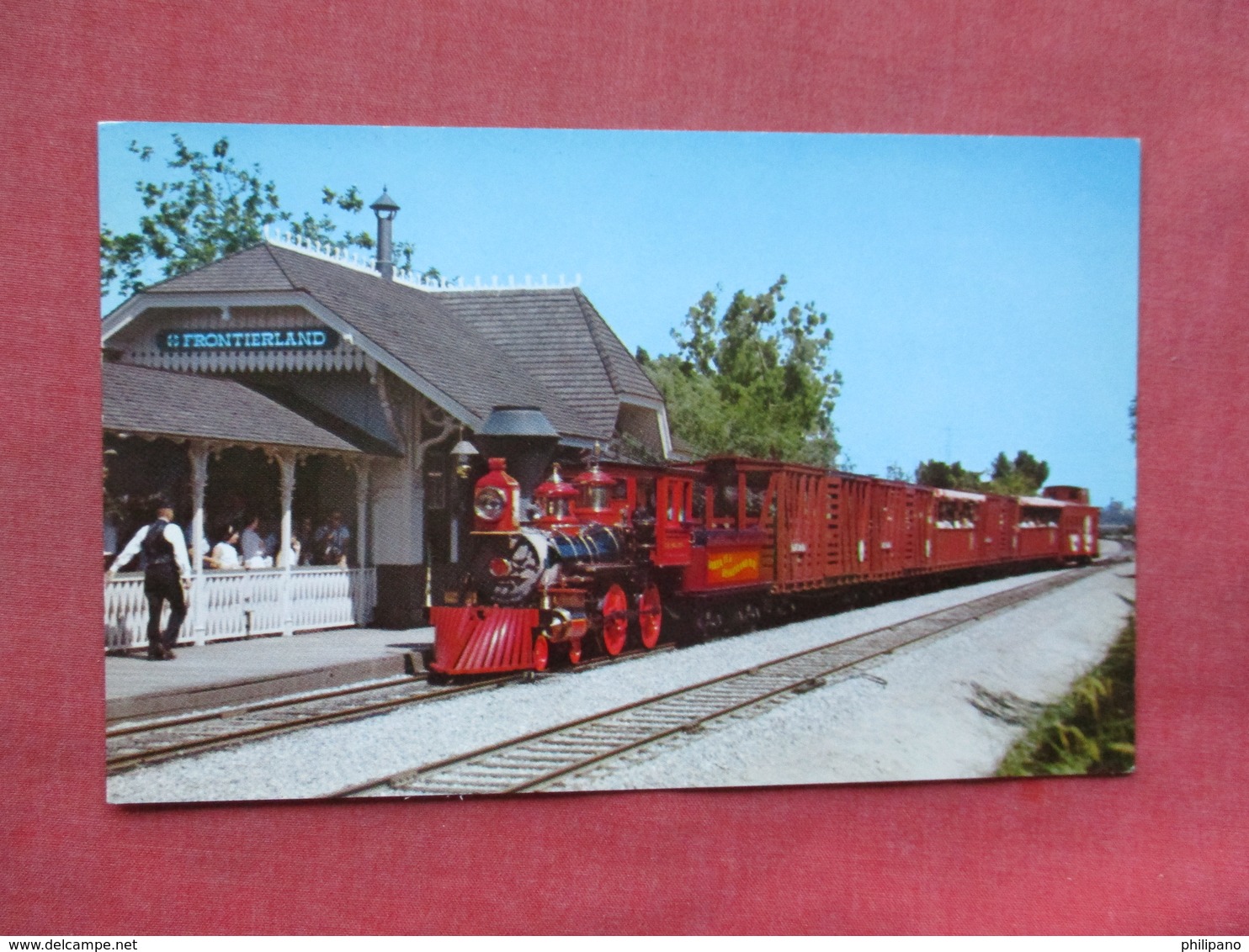 Freight Train   Frontierland  Disneyland  Ref 3392 - Disneyland