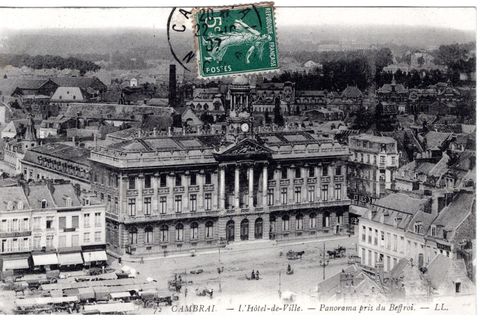 FR-59: CAMBRAI: L'Hôtel De Ville - Panorama Pris Du Befrroi - Cambrai