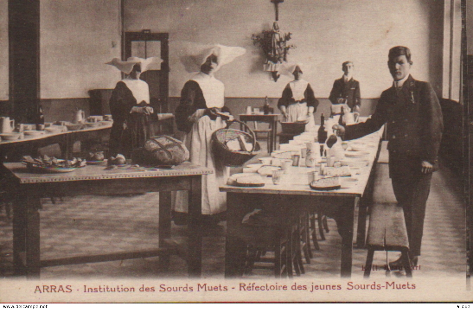 INSTITUTION DES SOURDS-MUETS - REFECTOIRE DES JEUNES SOURD-MUETS - Arras