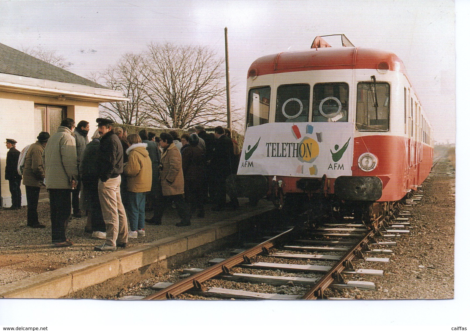 LIGNE CARENTAN-CARTERET  CARTE PHOTO TRAIN TOURISTIQUE DU COTENTIN EN GARE DE SAINT GEORGES LA RIVIERE TELETHON 1991 - Barneville