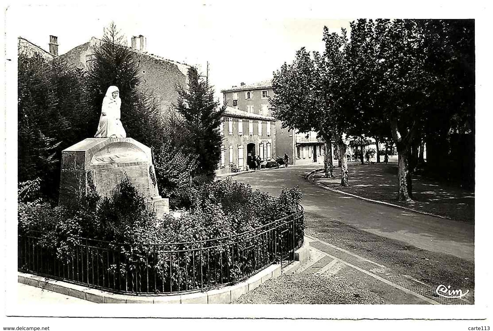 11 - B25022CPA - QUILLAN - Monument Aux Morts - Très Bon état - AUDE - Autres & Non Classés