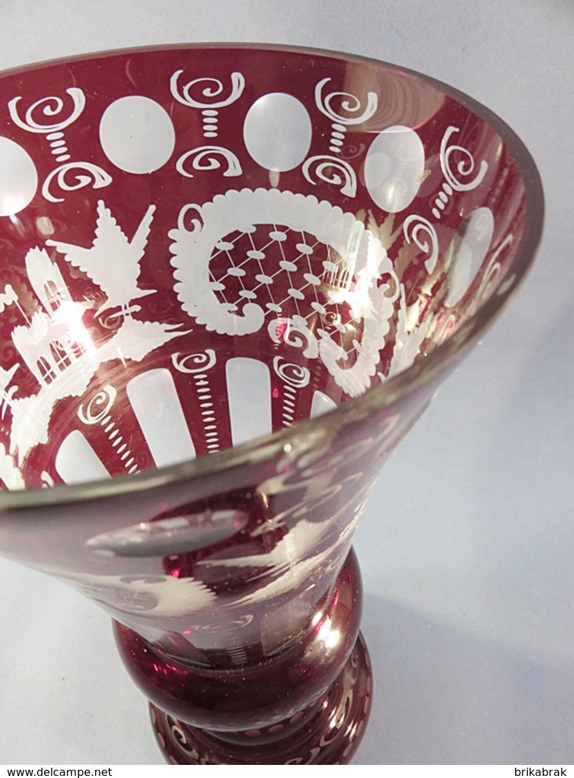 ° VASE GRENAT EN CRISTAL TAILLE + Fleur Verre