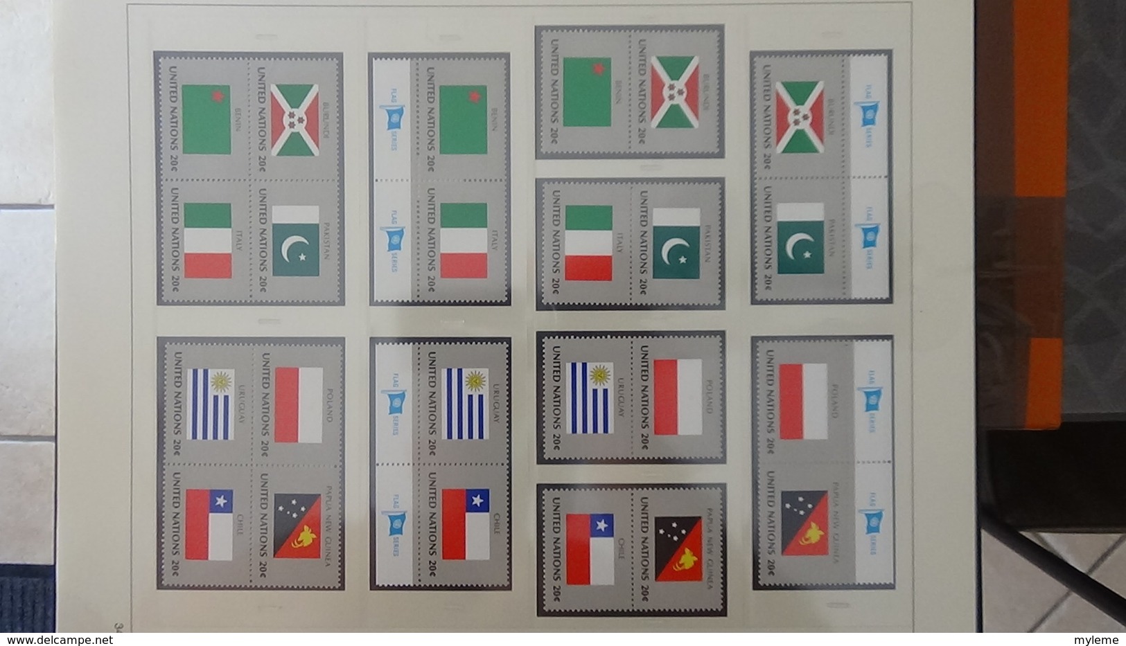 Grosse collection Nations Unies en SAFE avec étui série drapeaux en blocs et timbres ** complet.. A saisir !!!