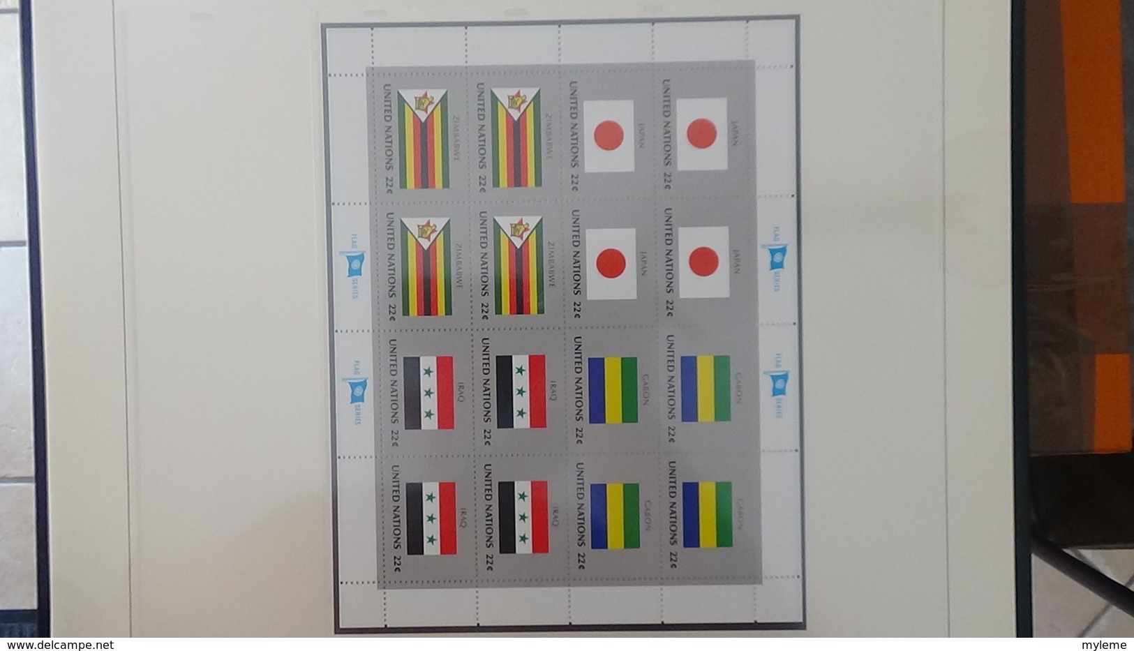 Grosse collection Nations Unies en SAFE avec étui série drapeaux en blocs et timbres ** complet.. A saisir !!!