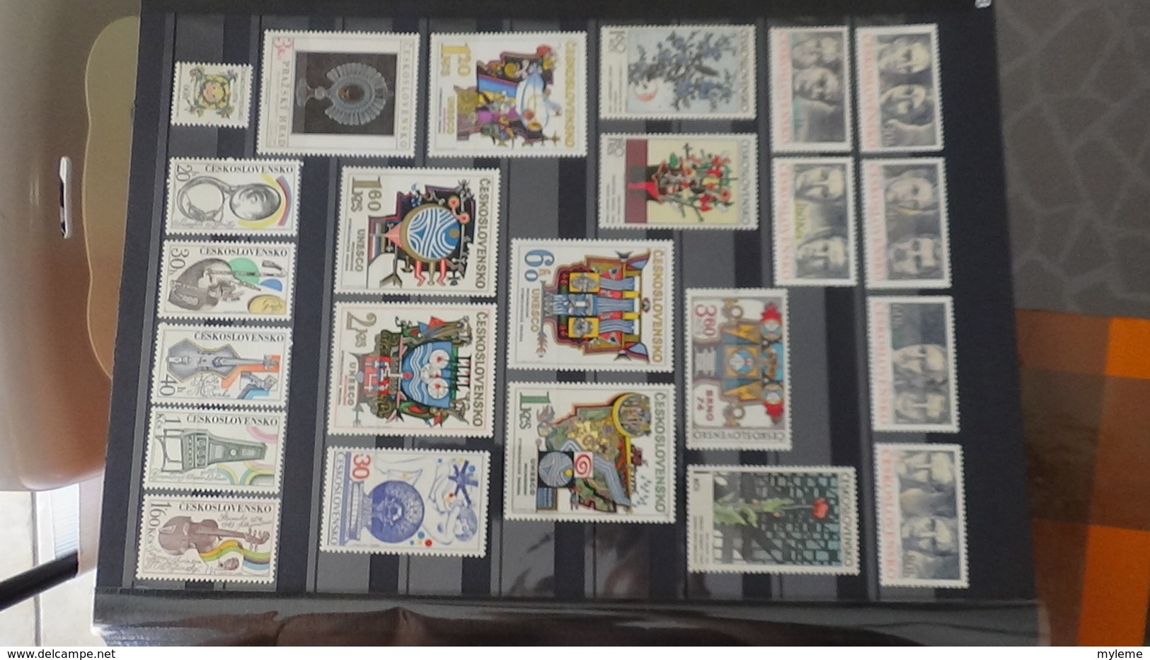 Collection de TCHECOSLOVAQUIE  en timbres ** et blocs oblitérés. A saisir !!!