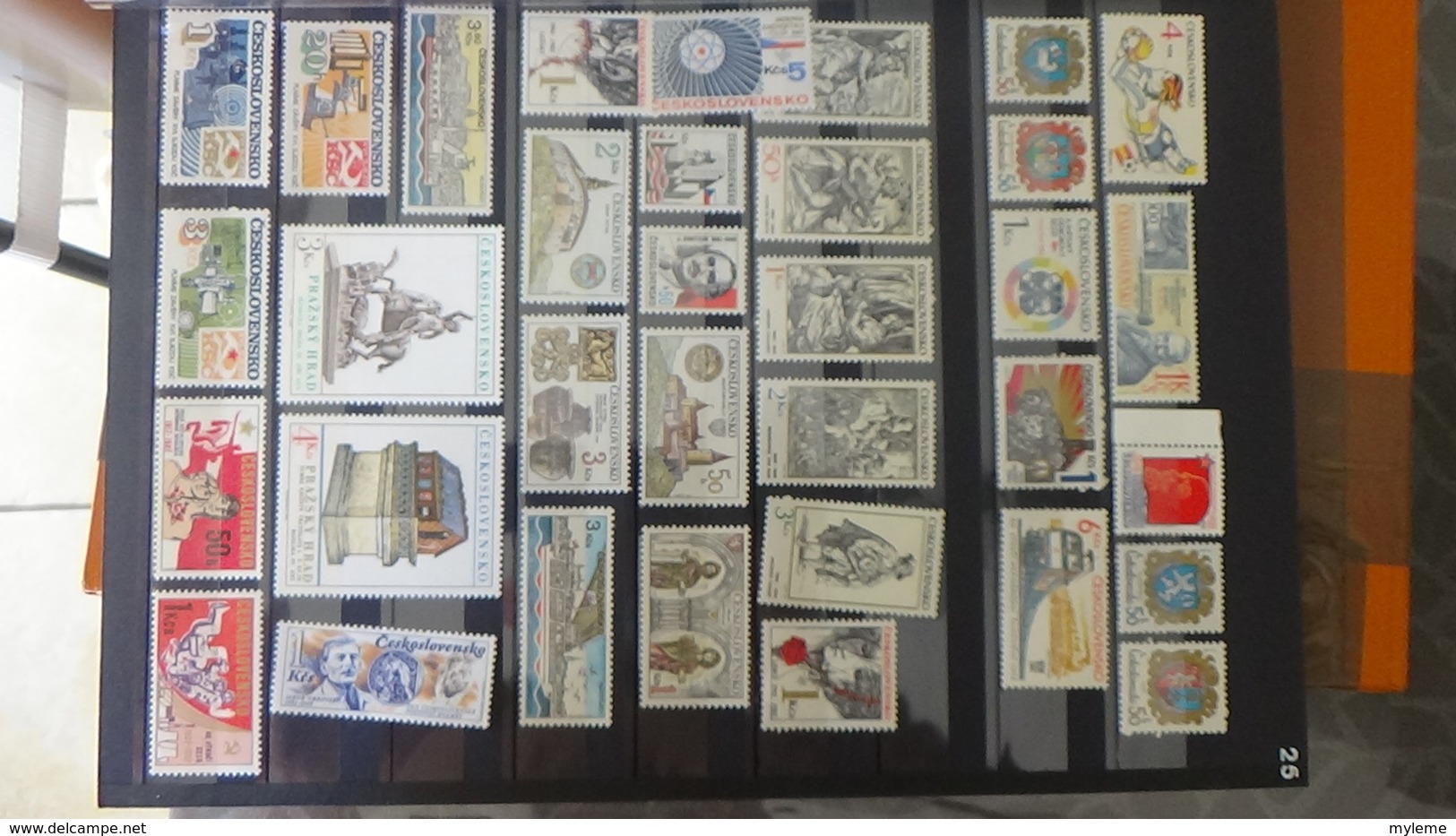 Collection de TCHECOSLOVAQUIE  en timbres ** et blocs oblitérés. A saisir !!!