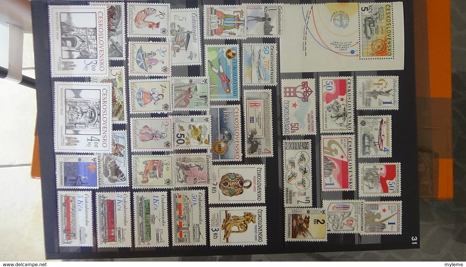 Collection de TCHECOSLOVAQUIE  en timbres ** et blocs oblitérés. A saisir !!!