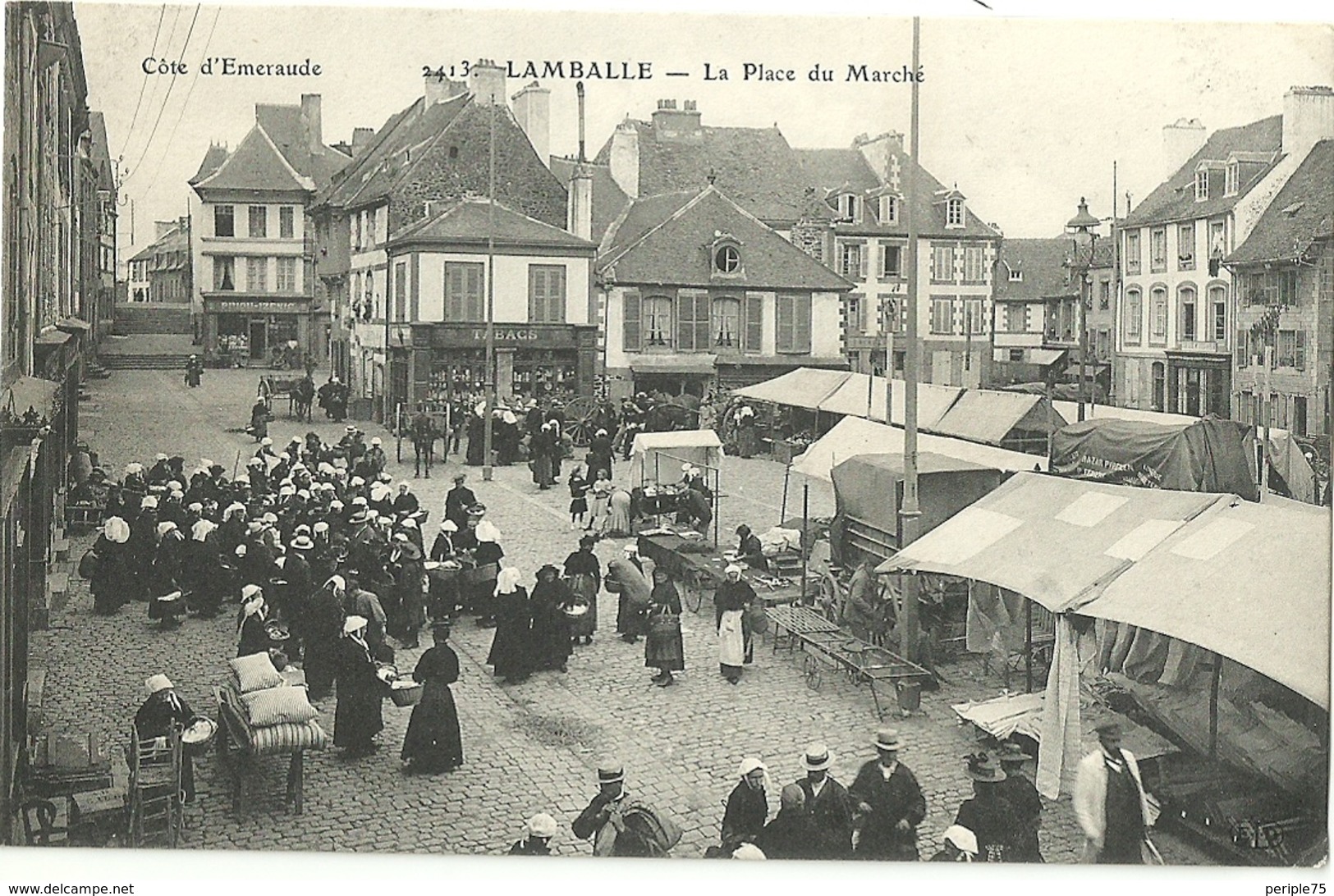 LAMBALLE.  La Place Du Marché. - Lamballe