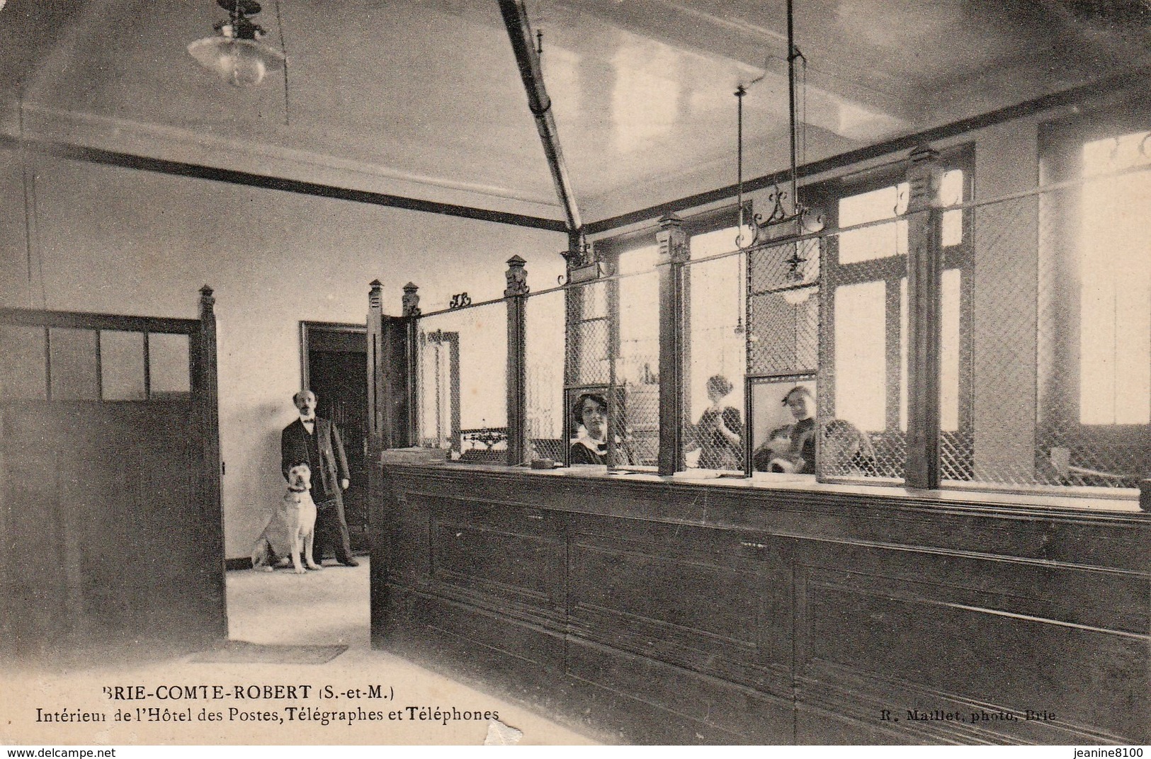 Brie - Comte -Robert - Intérieur De L'Hôtel De Postes Et Téléphones - Brie Comte Robert