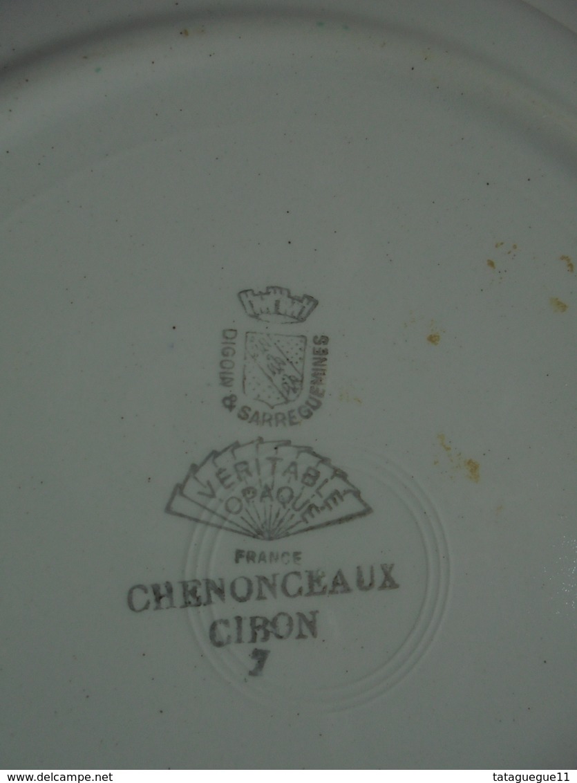 Ancien - Plat de service creux "Digoin" France Véritable opaque