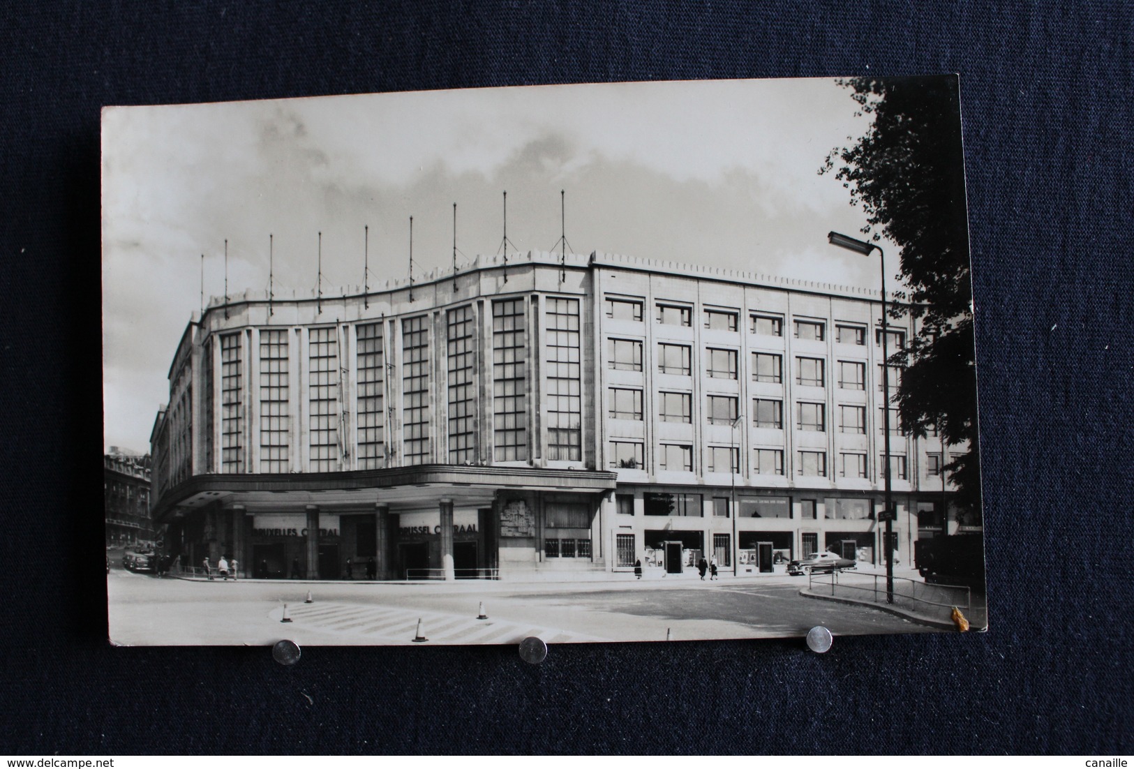 F-145 / Brussel - Bruxelles - Gare Centrale -  Centraalstation  /  Circulé - Chemins De Fer, Gares