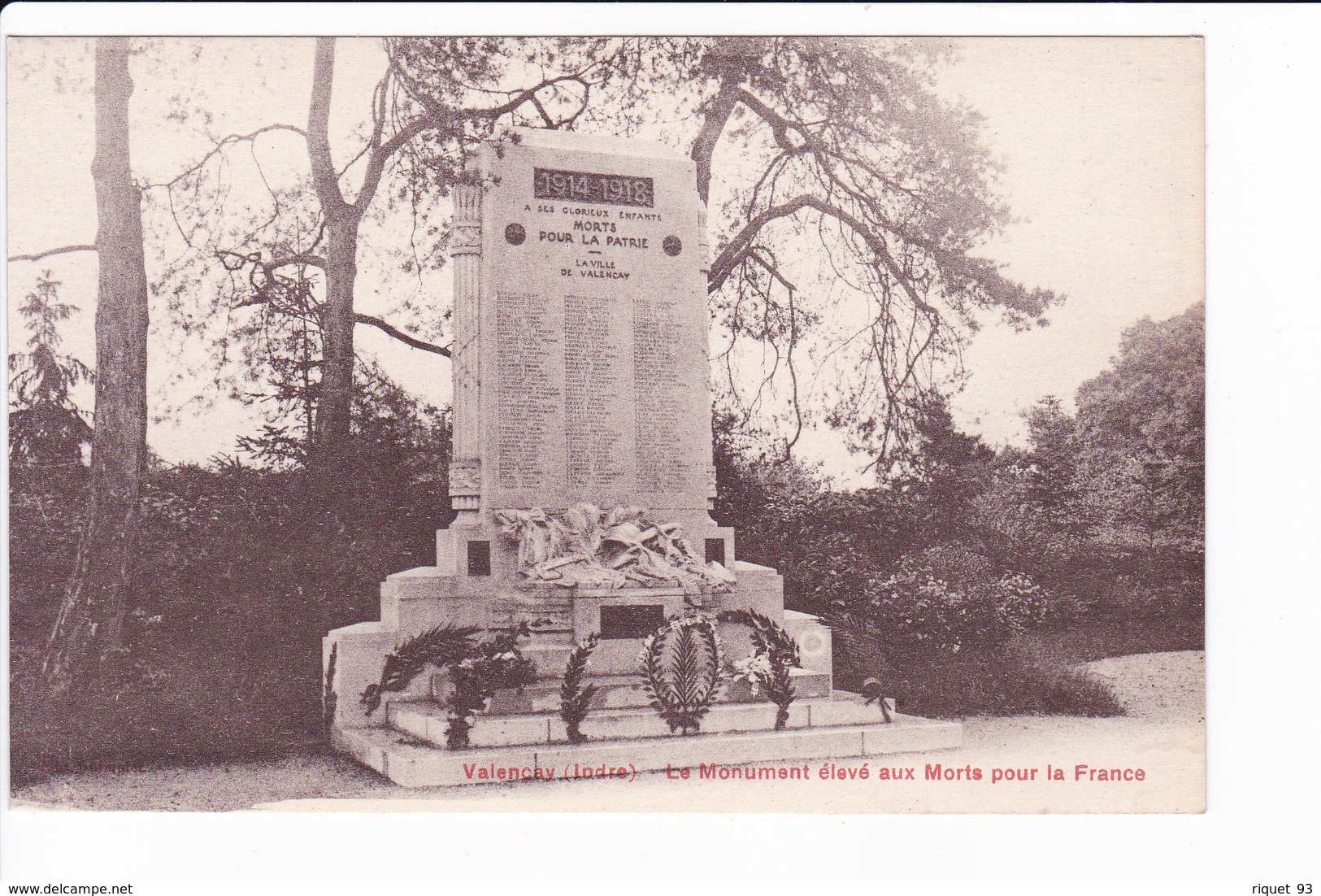 Valencay - Le Monument élevé Aux Morts Pour La France - Other & Unclassified