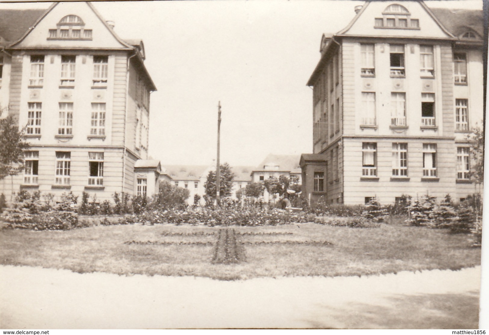 Photo Juin 1915 METZ - Hôpital Militaire De Plantières - Rond-point De L'entrée (A211, Ww1, Wk 1) - Metz