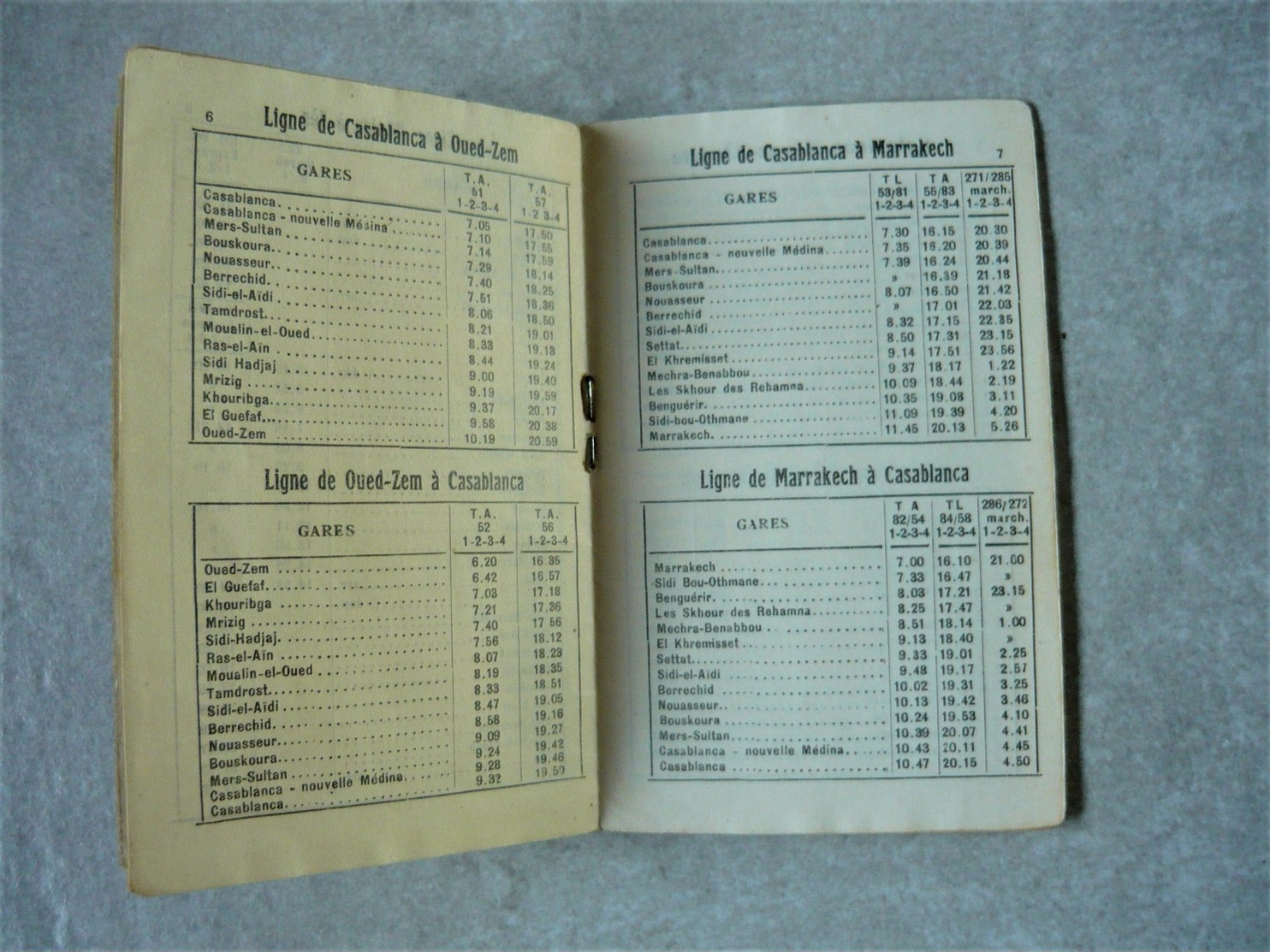 Horaires 1934 Des Trains Chemins De Fer Du Maroc - World