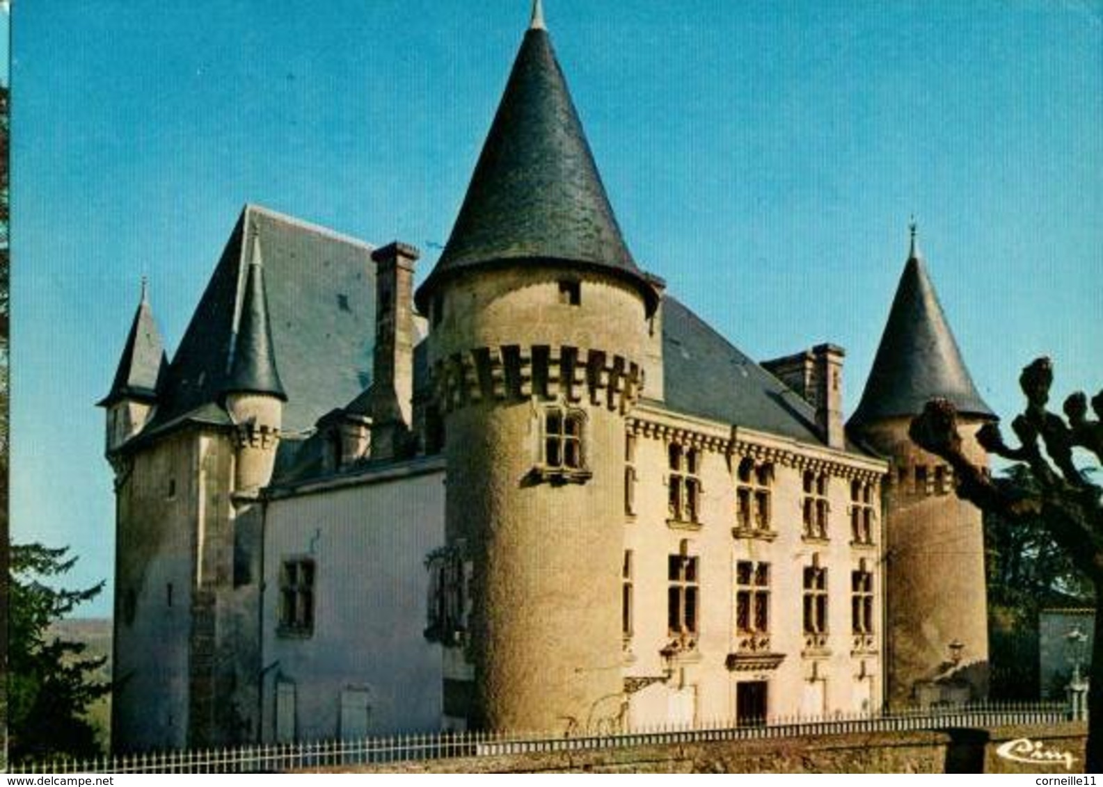 24 - THIVIERS - LE CHÂTEAU DE VAUCOCOUR - Thiviers