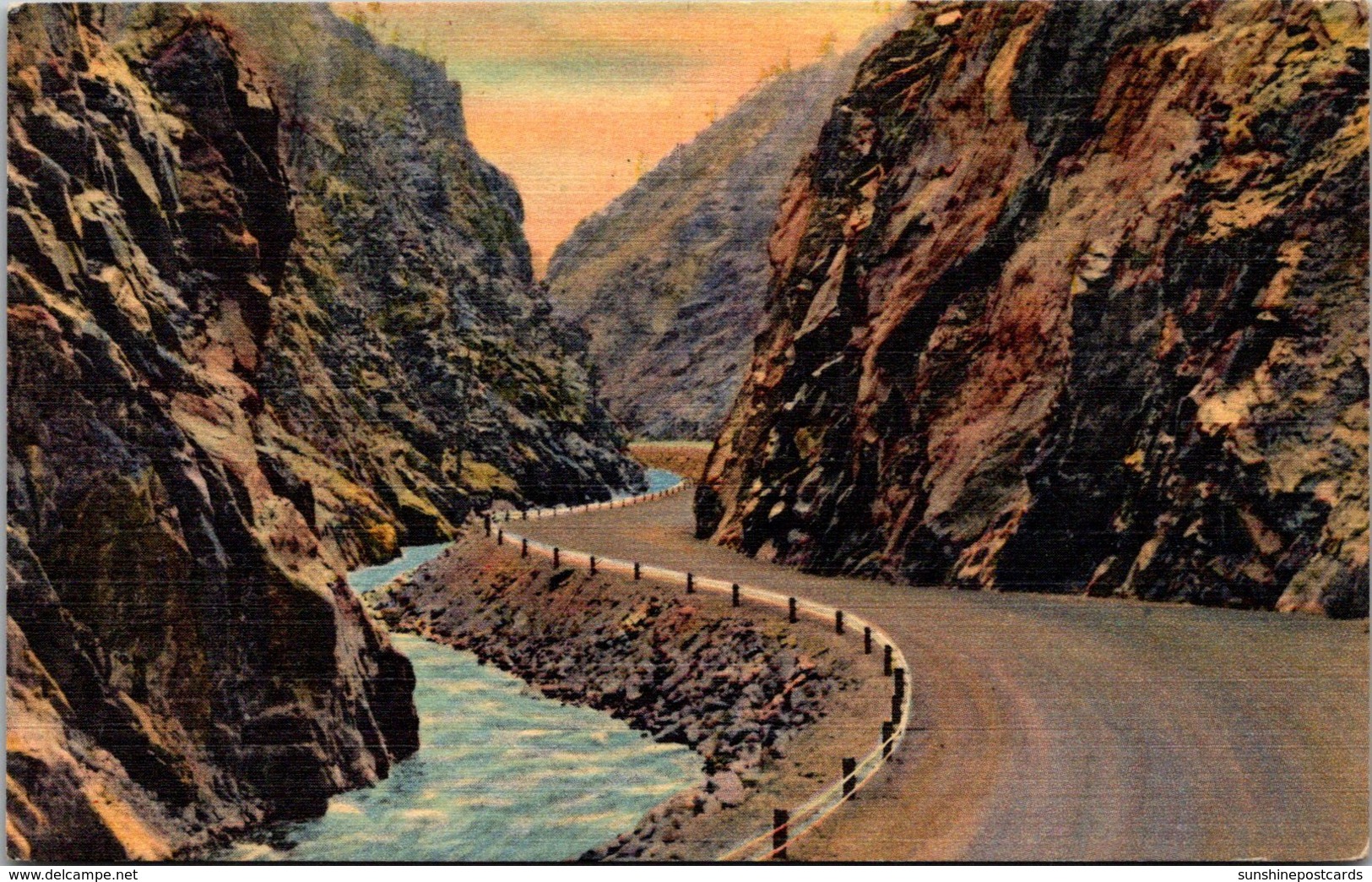 Colorado Rocky Mountains Cliffs And Highway In Thompson Canon Curteich - Rocky Mountains