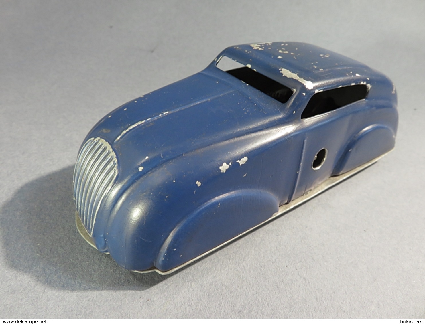 + JOUET VOITURE BLEUE EN FER BLANC + Automobile - Toy Memorabilia