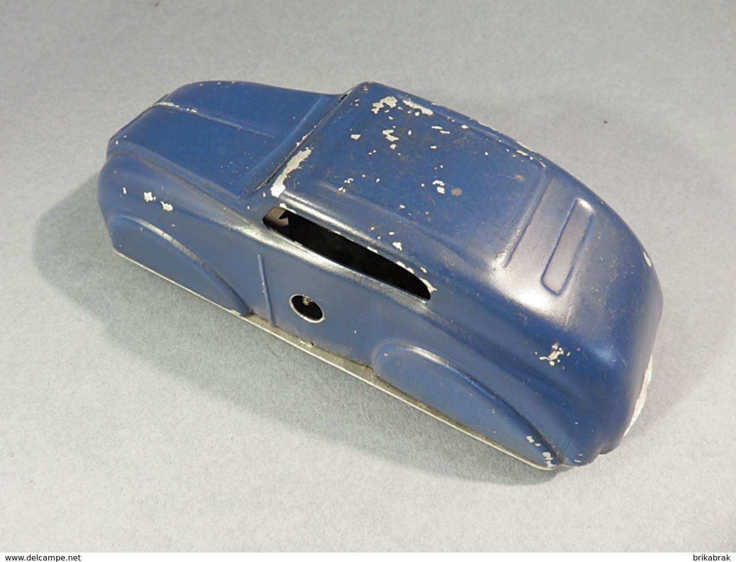 + JOUET VOITURE BLEUE EN FER BLANC + Automobile - Toy Memorabilia