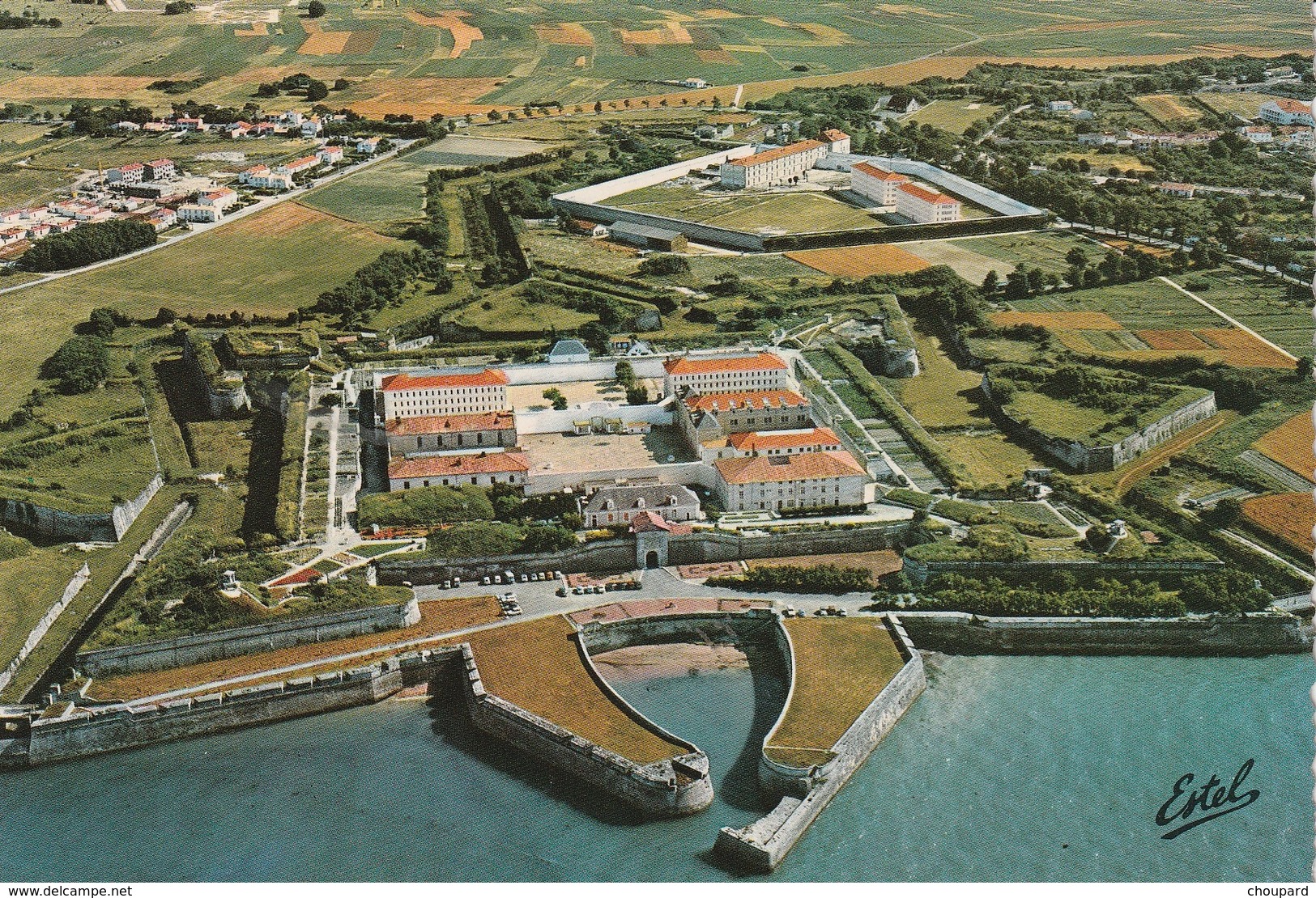 17 -Très Belle Carte Postale Semi Moderne De  L'ILE DE RE   Vue Aèrienne - Ile De Ré