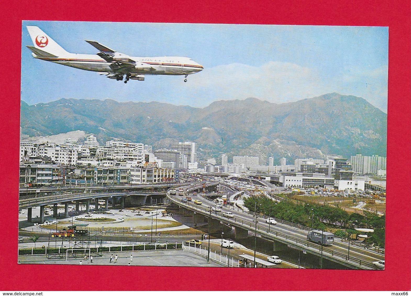 CARTOLINA NV HONG KONG - View Of Plane Landing From Lung Tseung Road - 10 X 15 - Cina (Hong Kong)