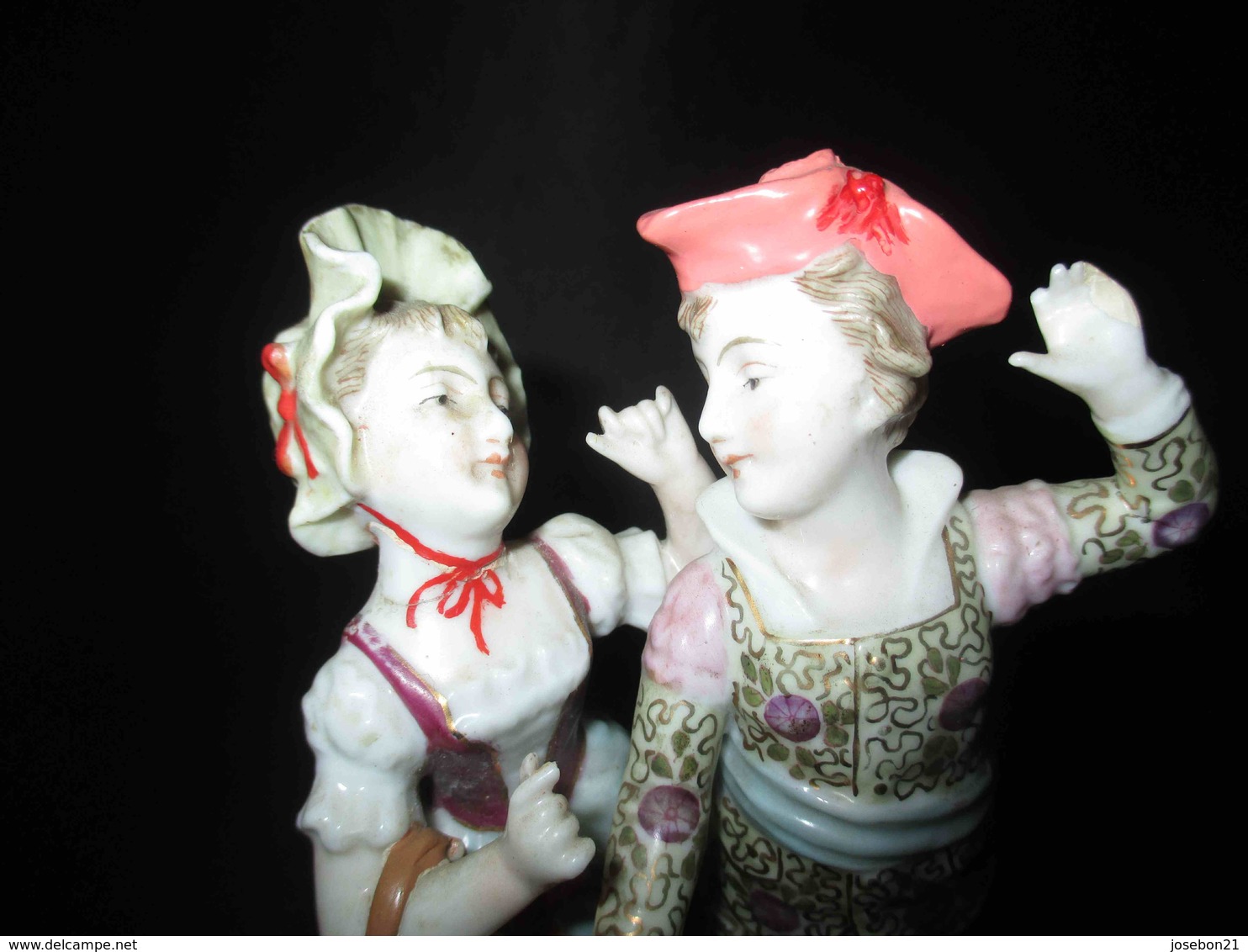ancien couple d'amoureux porcelaine de Sitzendorf Allemagne fin XIX ème