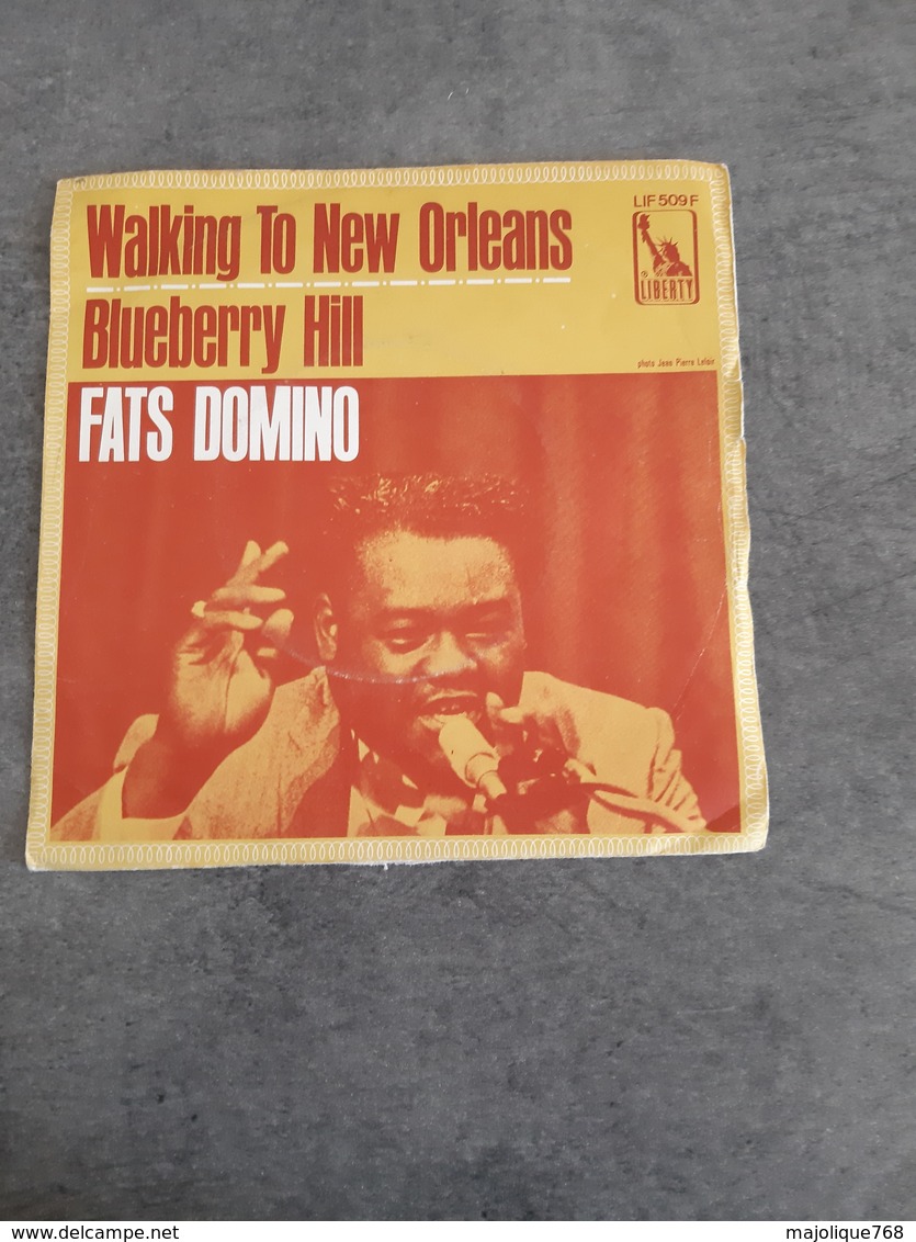 Disque De Fats Domino - Walking To New Orléans - Liberty LIF 509 F - 1968 - - Soul - R&B