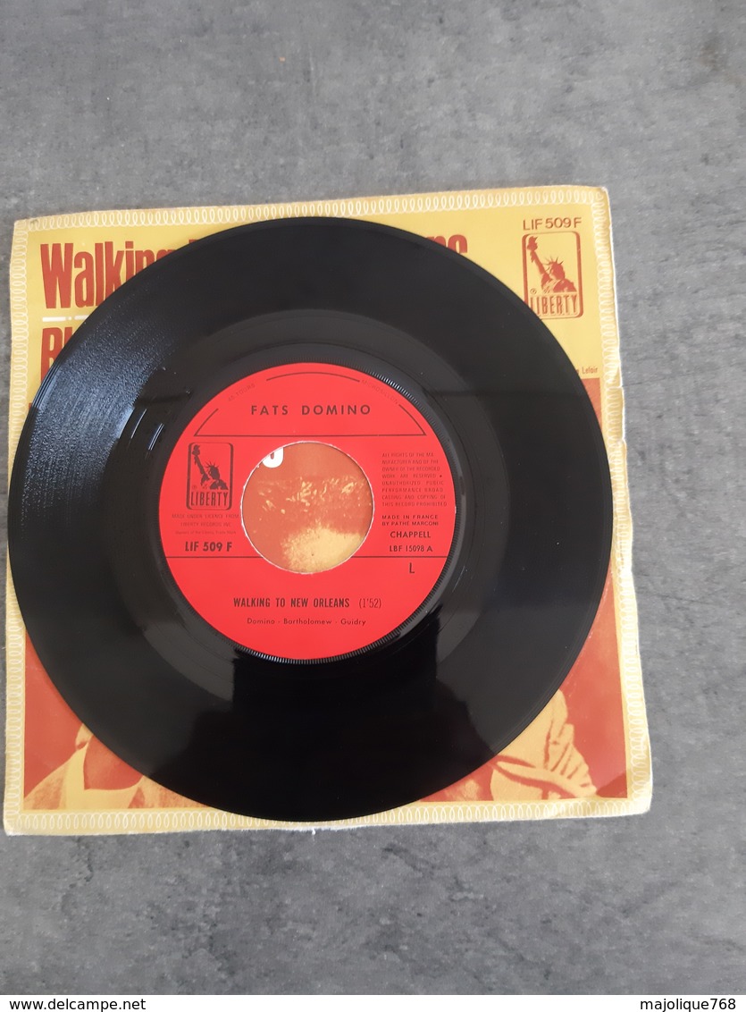 Disque De Fats Domino - Walking To New Orléans - Liberty LIF 509 F - 1968 - - Soul - R&B
