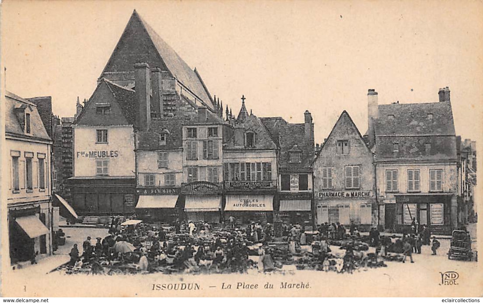 Issoudun            36        La Place Du Marché 1      (voir Scan) - Issoudun