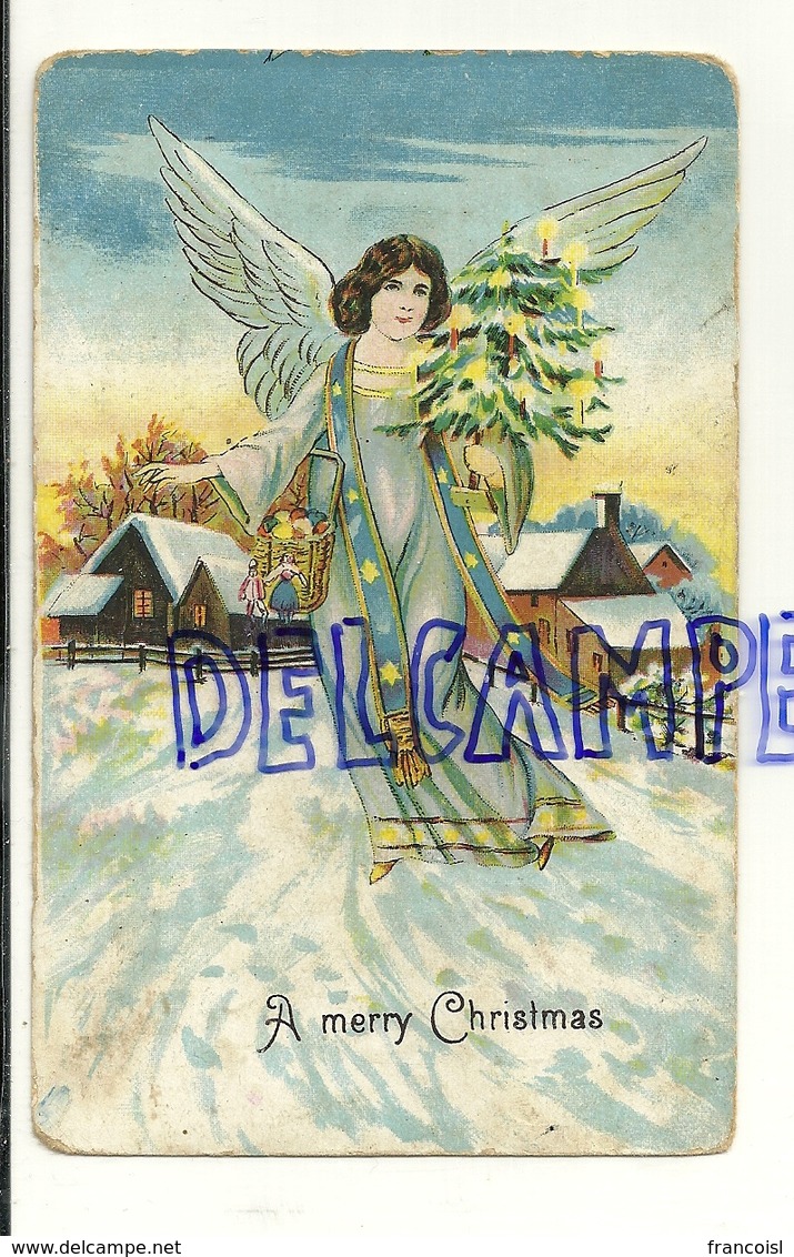 A Merry Christmas. Ange Dans Un Village Enneigé, Hotte De Jouets, Sapin - Anges