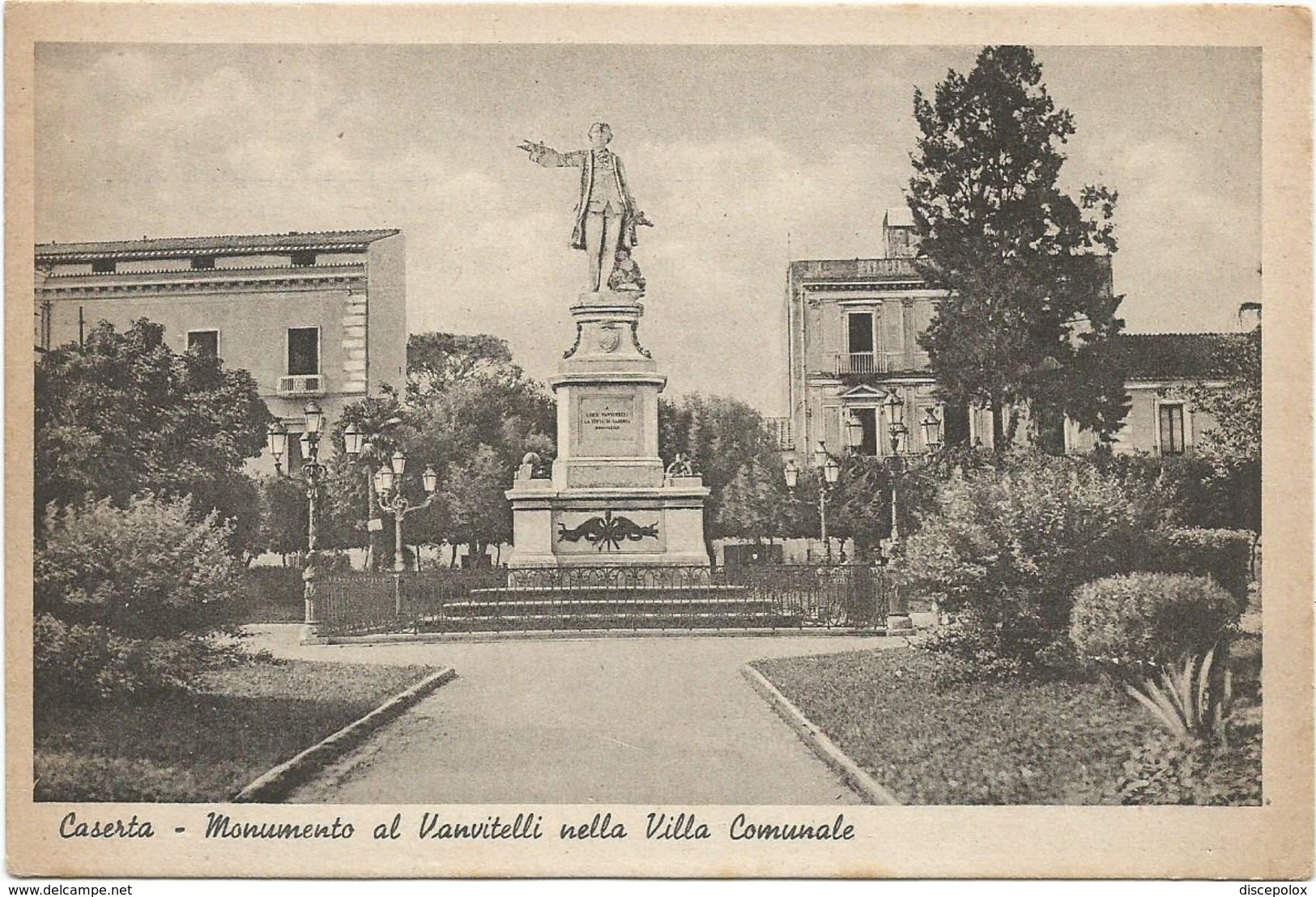 W3298 Caserta - Monumento Al Vanvitelli Nella Villa Comunale / Non Viaggiata - Caserta