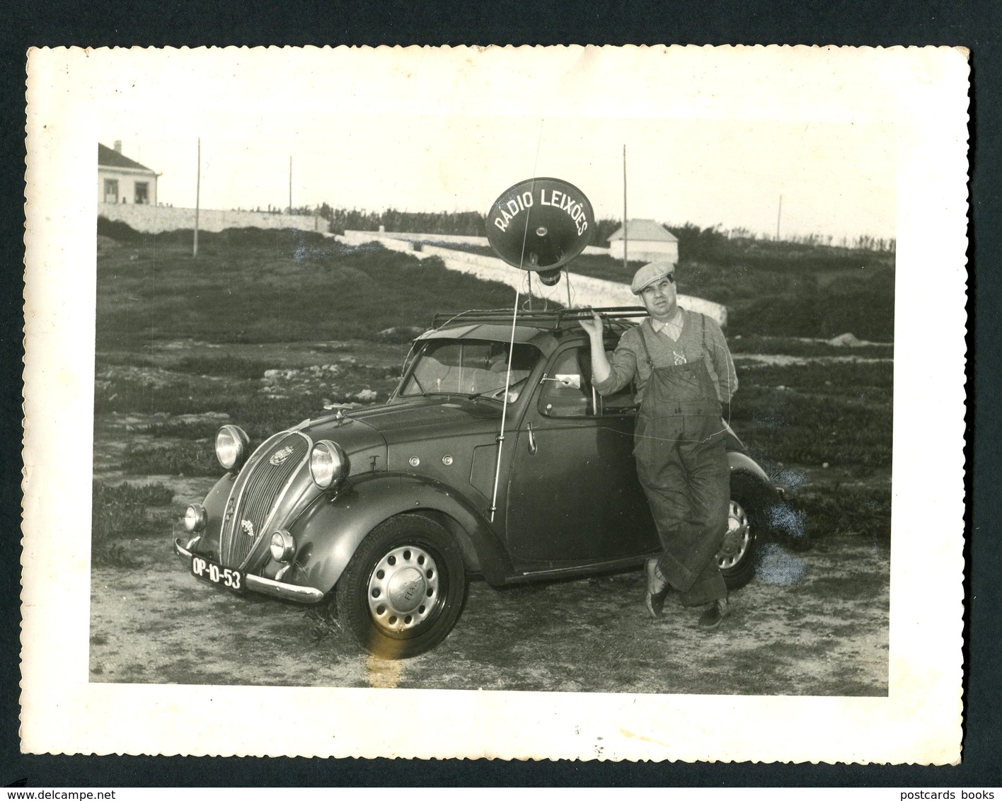 Fotografia 1954 Com Carro Antigo E RADIO LEIXÕES. Vintage Photo W/old Car From 1937 FIAT - SIMCA Topolino 5 Portugal - Anciennes (Av. 1900)