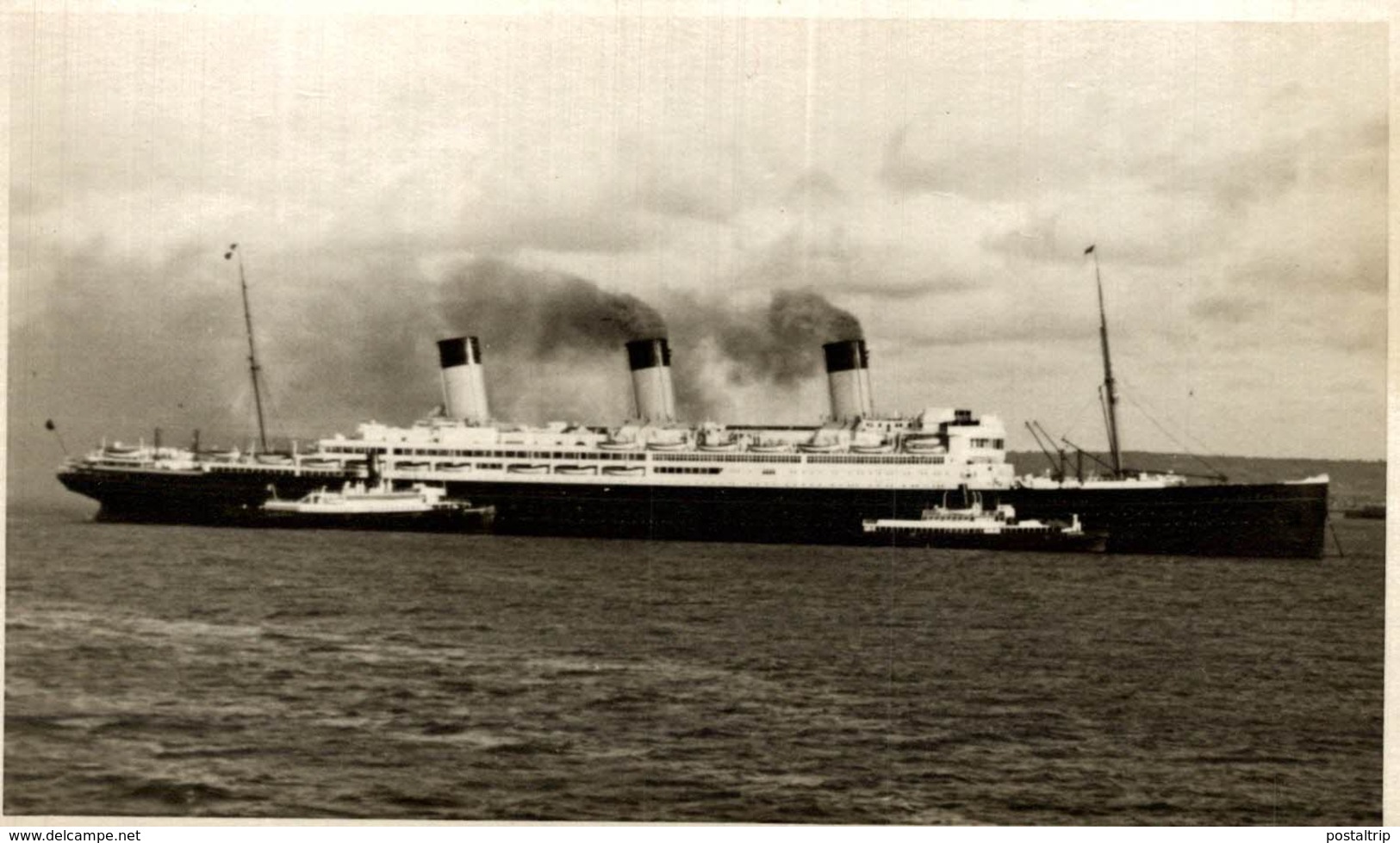 RPPC  MAJESTIC VU D'IBERIA - Steamers