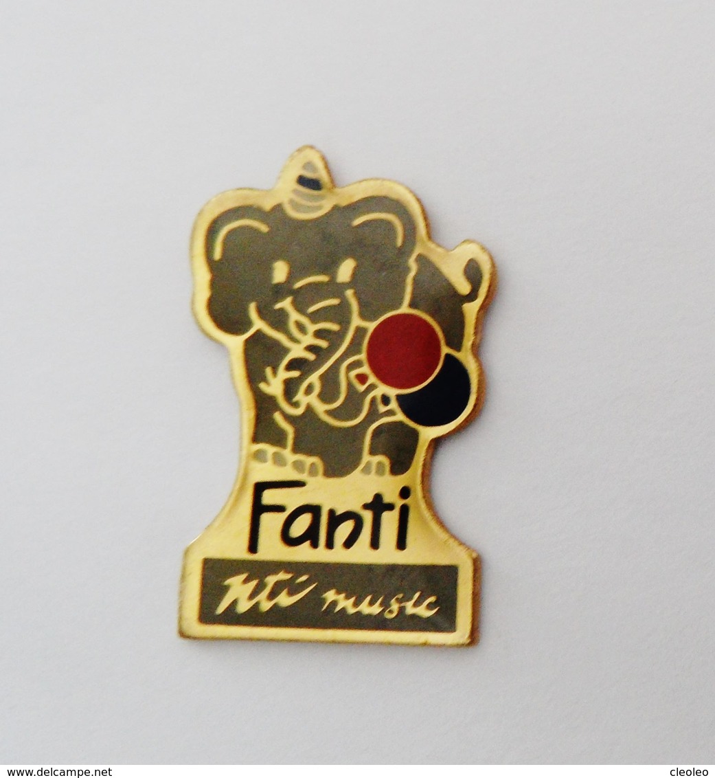 Pin's Eléphant Fanti - ANIMAUX - Animaux