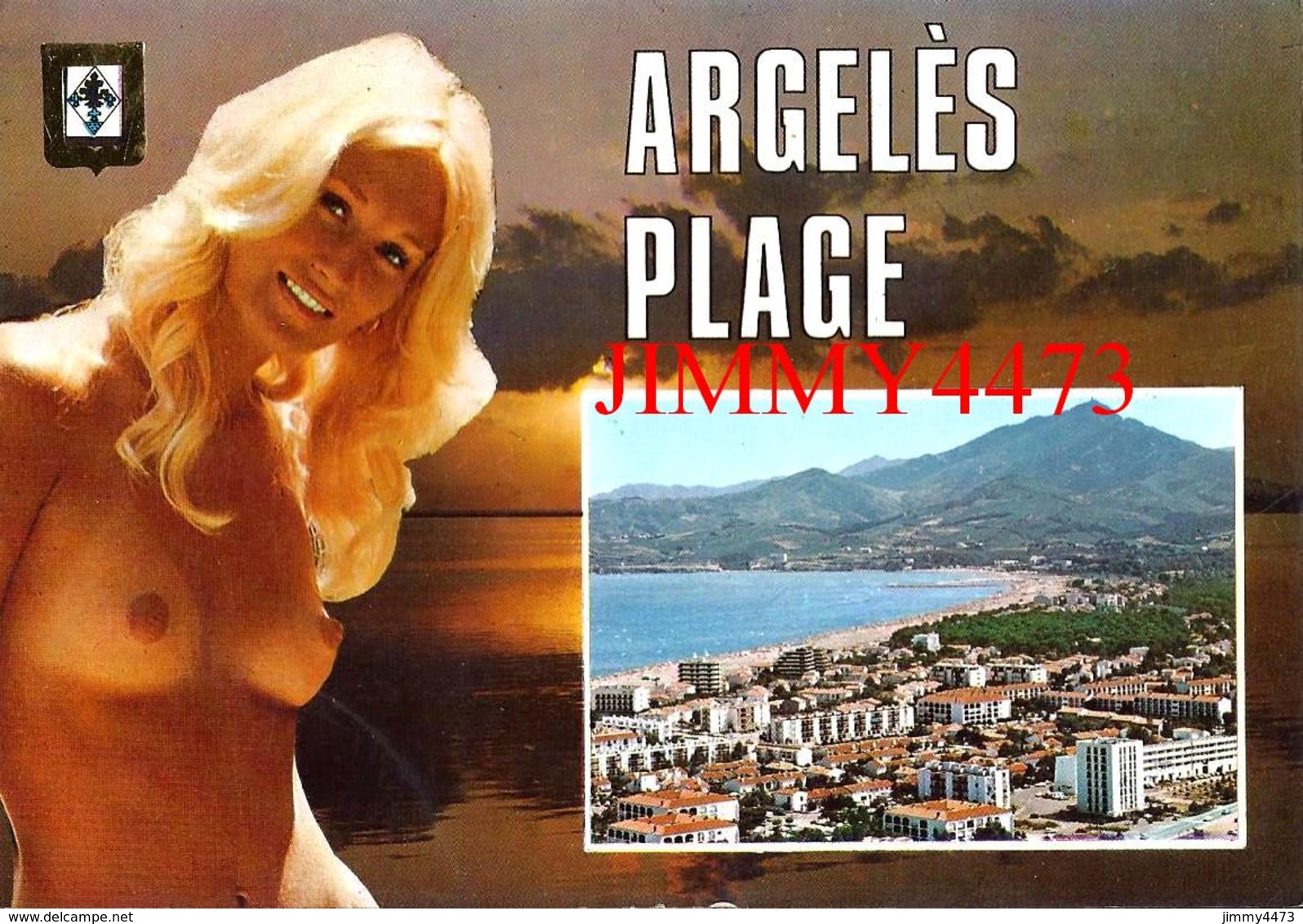 CPM -  JEUNE FILLE AUX SEINS NUS -  ARGELES PLAGE LE RACOU 66 Pyrénées Orientales  - Scans Recto-Verso - Pin-Ups