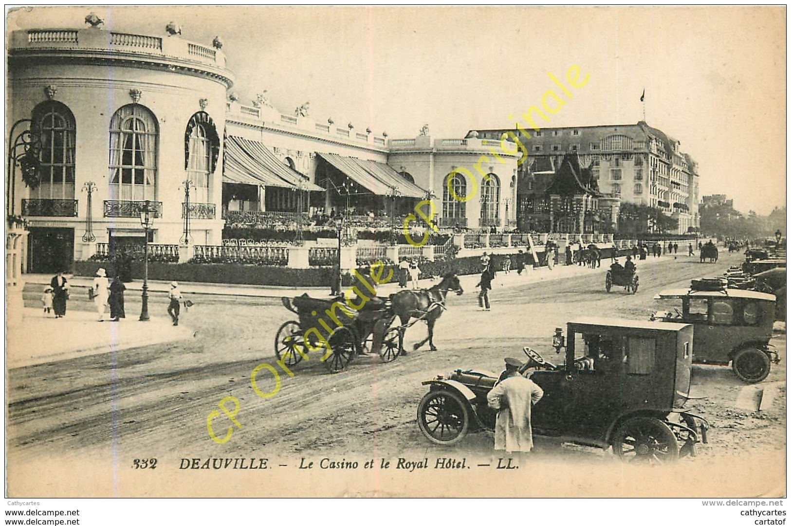 14. DEAUVILLE .  Le Casino Et Le ROyal Hotel . - Deauville