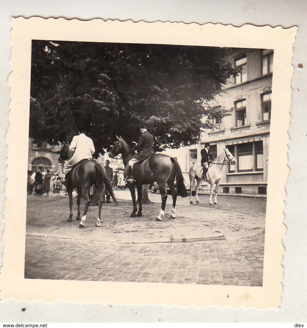 Spa - Cavaliers - Photo Format 6 X 6.5 Cm - Orte