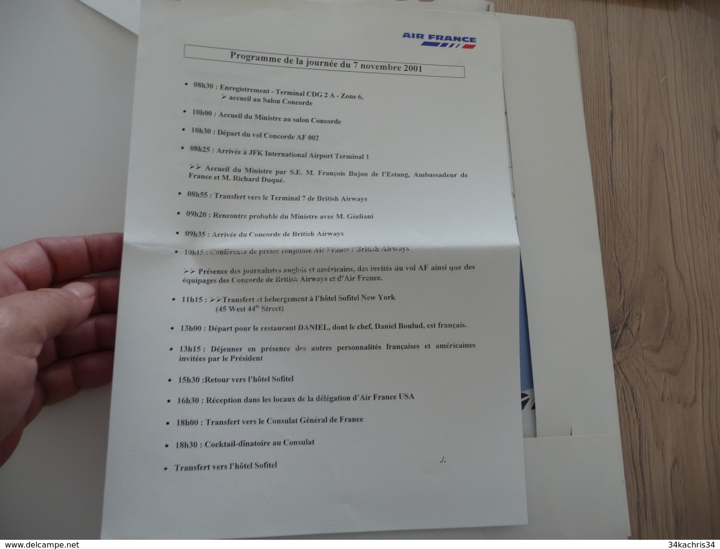 Concorde archive environs 30 documents 2001 billet pin's menus dossiers com Air France British Airways Vol 2001 AF002